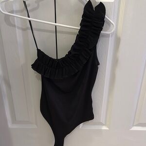 H&M Black Ruffled One-Shoulder Bodysuit